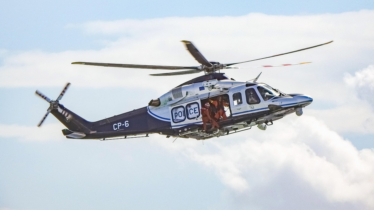 WX老号发卡网：直播 app详情下载教程